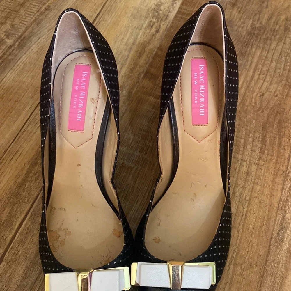 Isaac Mizrahi New York black & white polka dot heels bow embellishment size 6